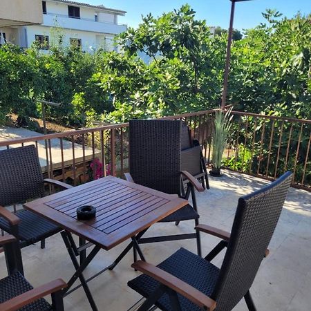 Harizma Appartement Primošten Buitenkant foto