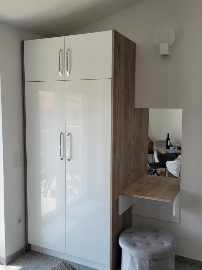 Harizma Appartement Primošten Buitenkant foto