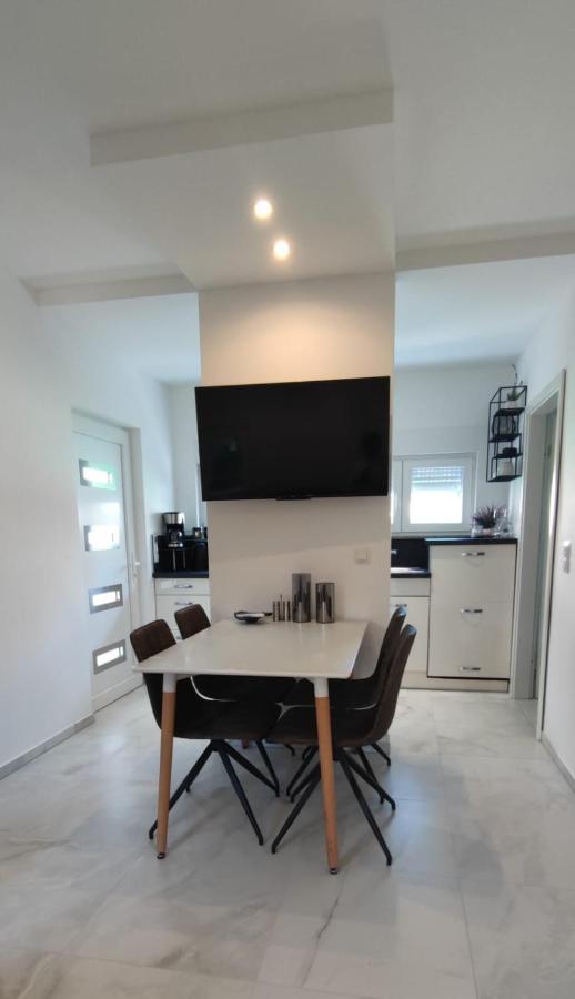 Harizma Appartement Primošten Buitenkant foto