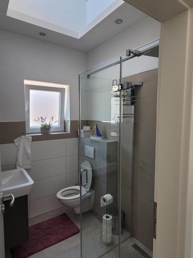 Harizma Appartement Primošten Buitenkant foto