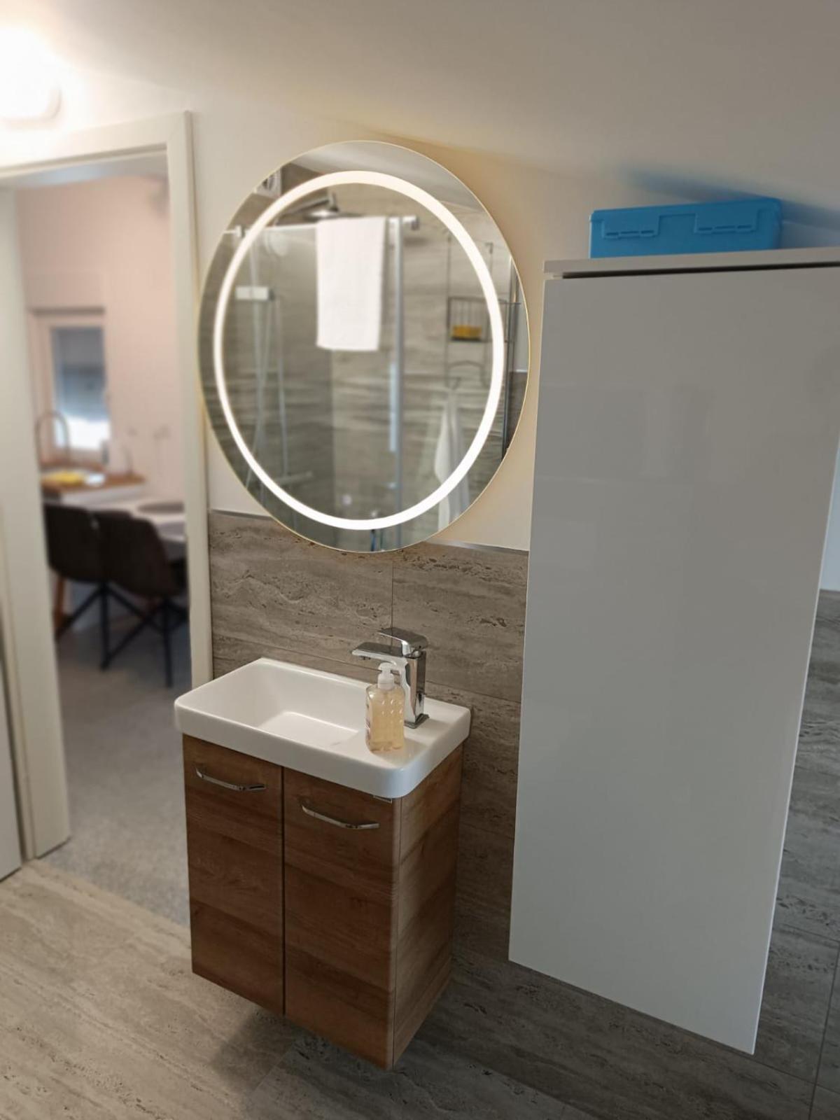 Harizma Appartement Primošten Buitenkant foto